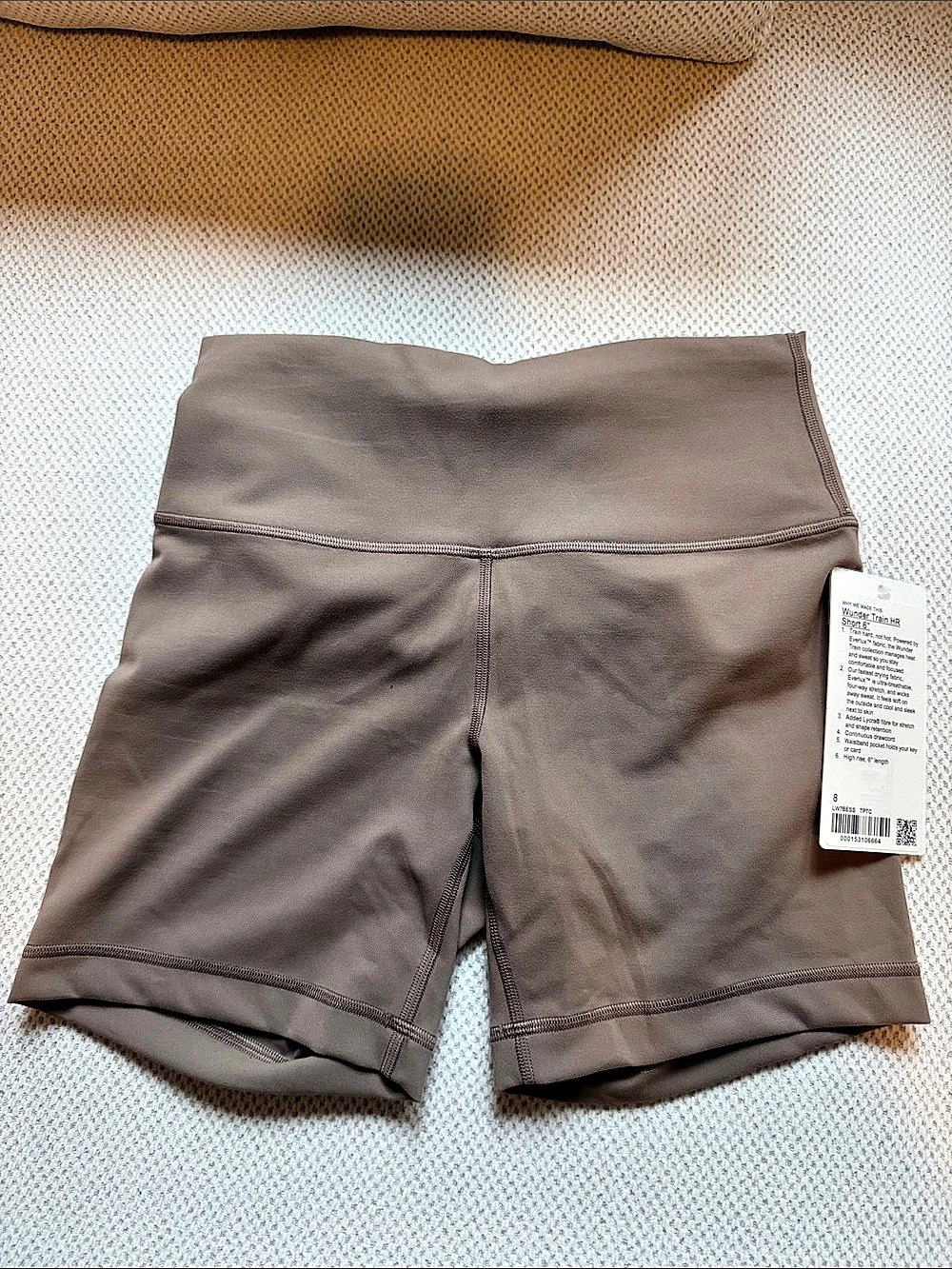 lululemon Wunder Train High-Rise Short 6"